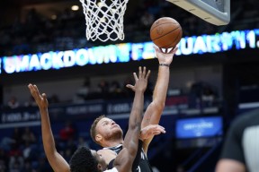 Kaiyun中国官网-包含阿扎伦卡连续十五场比赛得分超过大胜马德里竞技关键时刻状态回暖，媒体一致点评：赛后深圳男篮调整名单以备NBA常规赛的词条